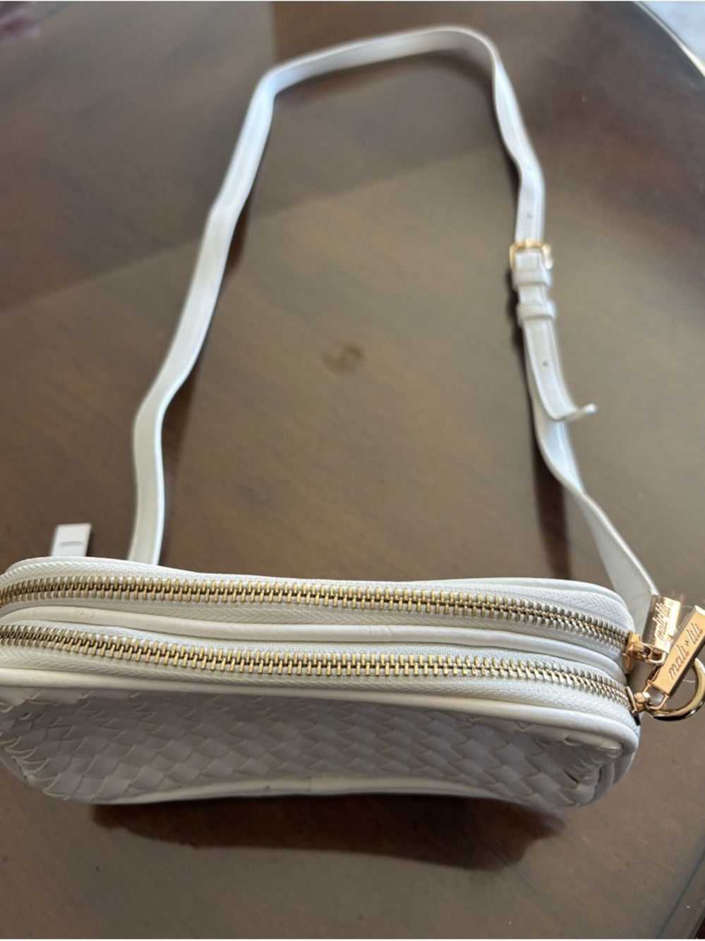 Mali + Lili Cream Woven Crossbody Bag with Adjustable Strap - Picture 5 of 11